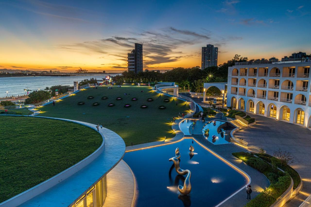 Golden Tulip Fab Hotel New Taipei Tamsui Bagian luar foto