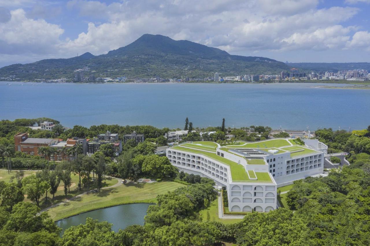 Golden Tulip Fab Hotel New Taipei Tamsui Bagian luar foto
